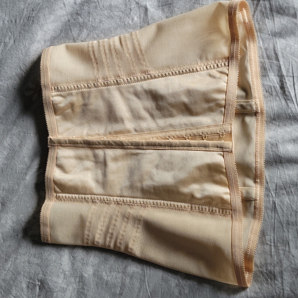 Rago waist cincher